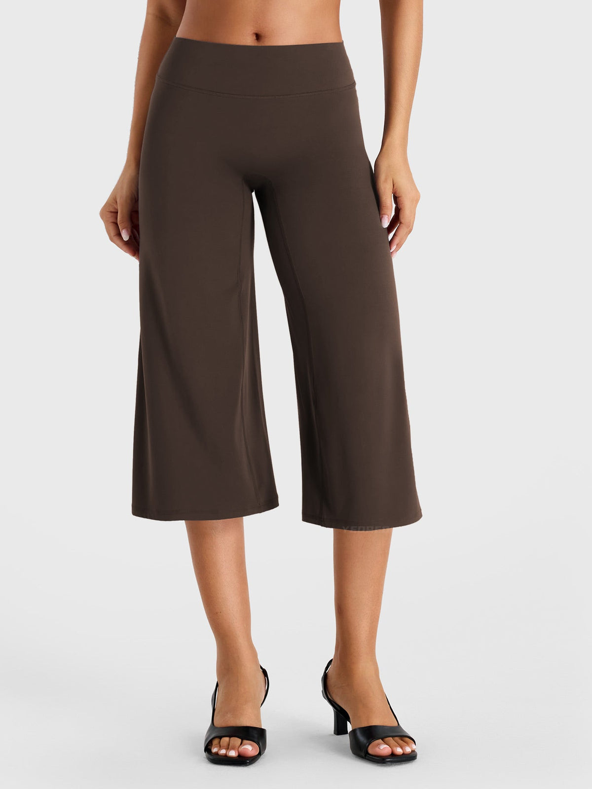 Leggings Capri Forme Ease de pierna ancha tiro bajo 21"