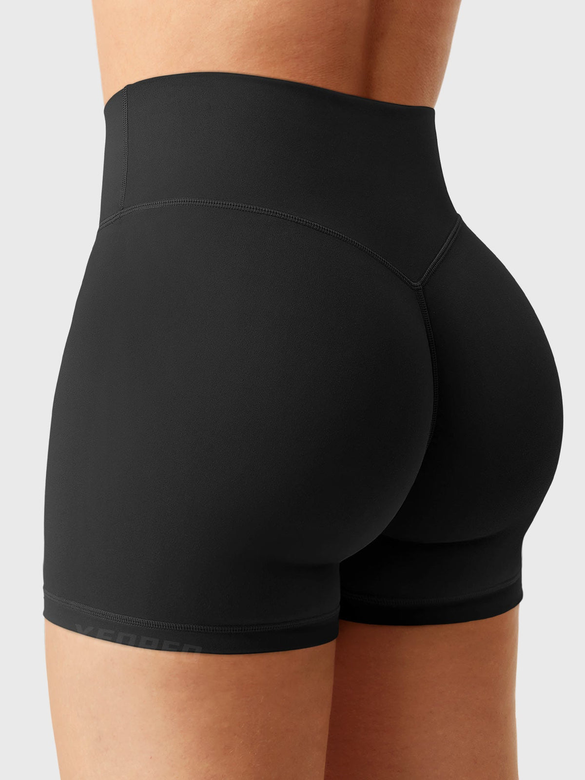 Short Realzador Scrunch