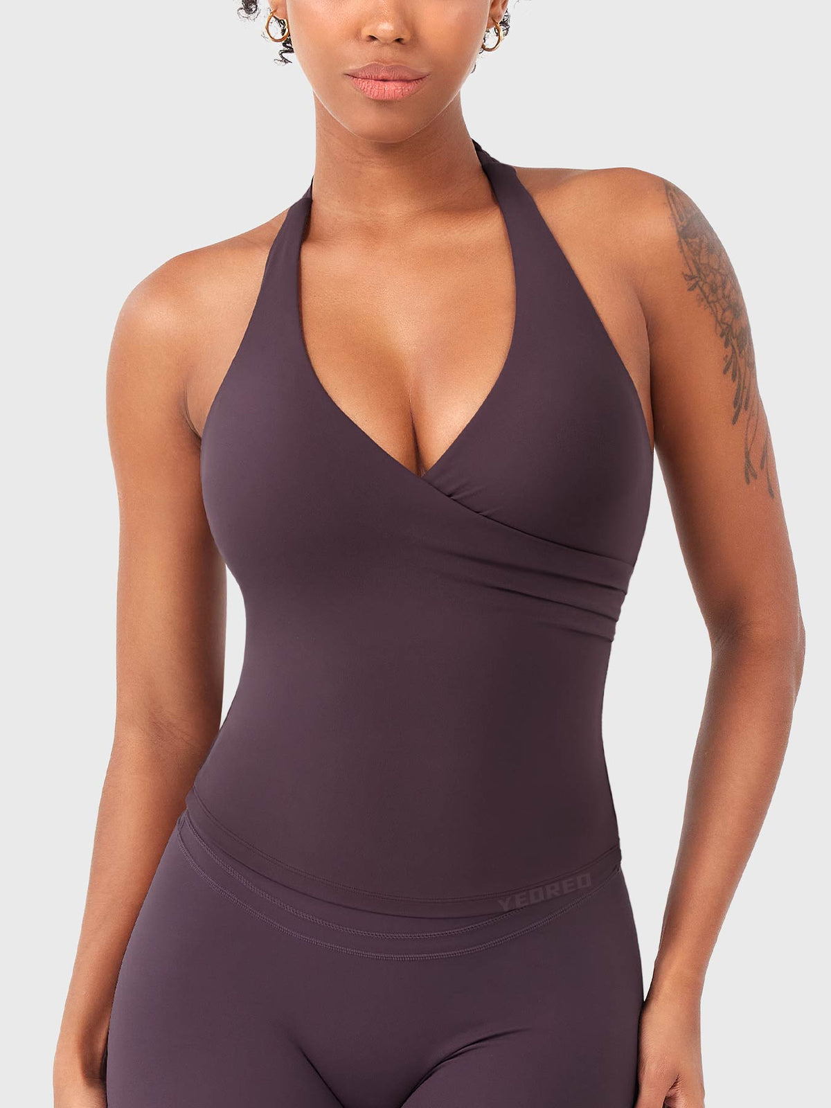 Camiseta de tirantes FORME CoreFlex halter escote en V