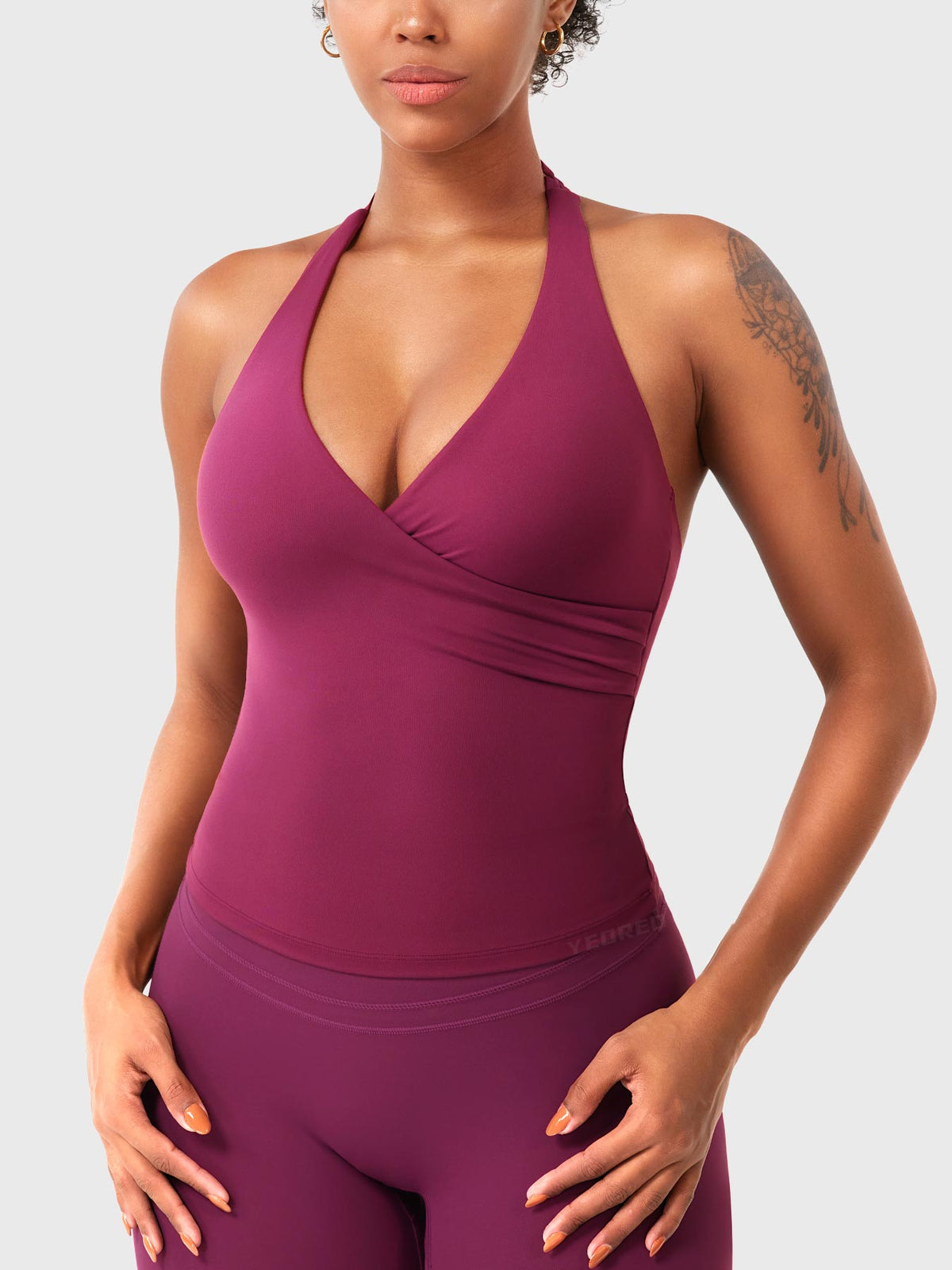 Camiseta de tirantes FORME CoreFlex halter escote en V