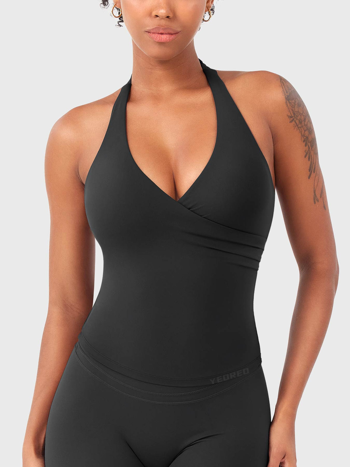 Camiseta de tirantes FORME CoreFlex halter escote en V